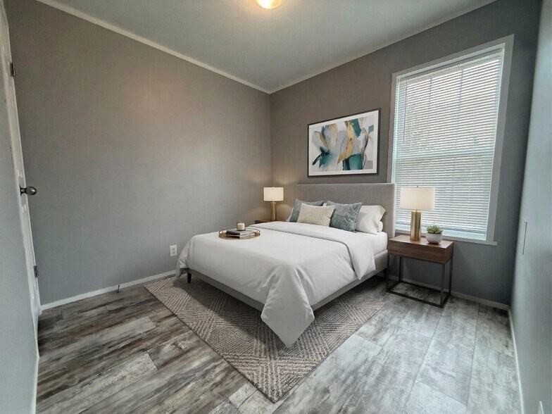 Building Photo - 11827 Cascade Cir