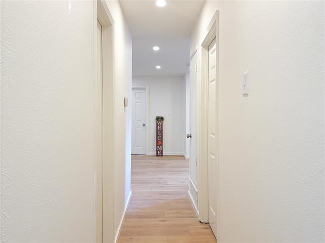 Building Photo - 312 W Little Creek Rd