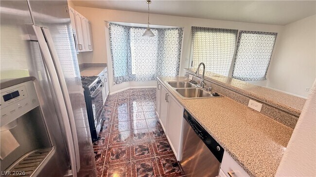 Building Photo - 6263 Dalbergia Ave