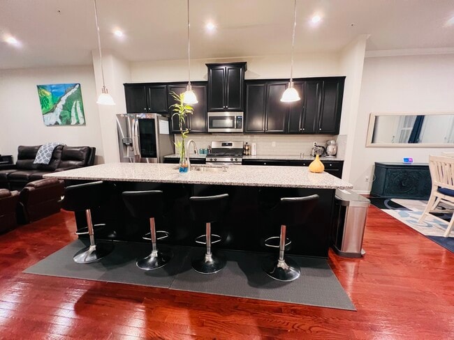 Building Photo - 3010 Mahican Cir