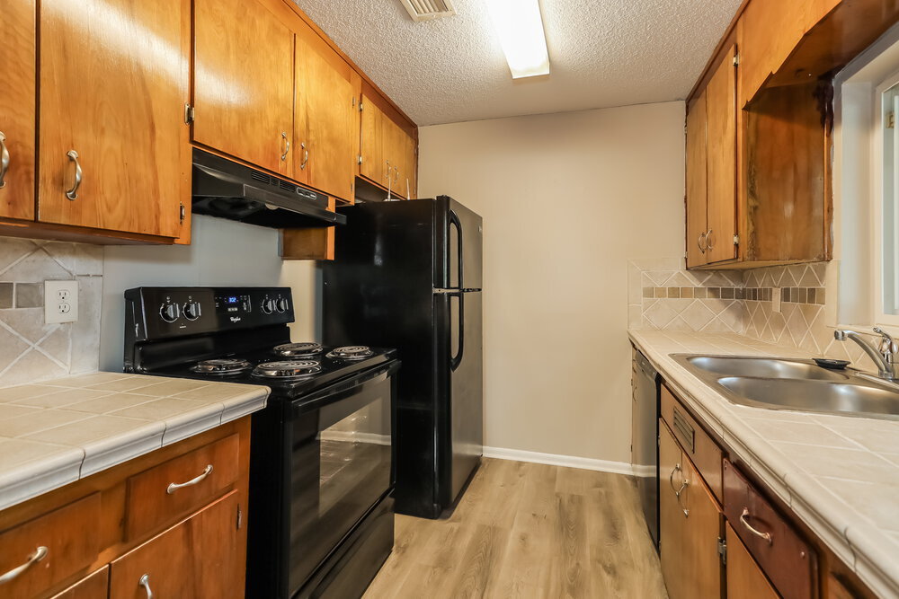 Building Photo - 6532 Albicore Rd