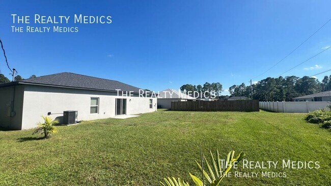 Building Photo - 2640 Dennis Ave SE