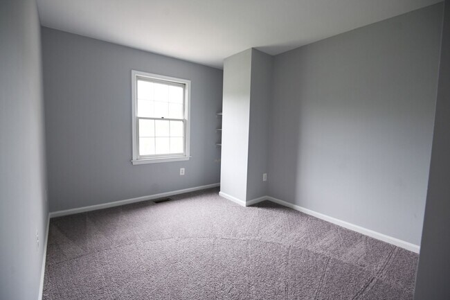 Building Photo - Charming Updated Home in Millersville!