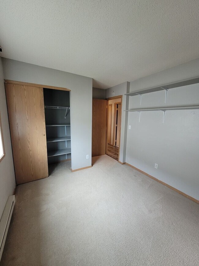 Building Photo - Quiet Neighborhood | Single Family Home | ...