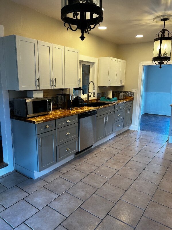 Building Photo - 419 N 10th St