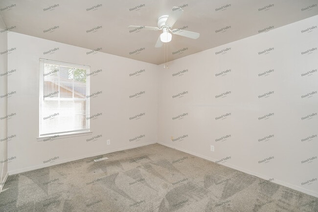 Building Photo - 2613 W Houston Pl