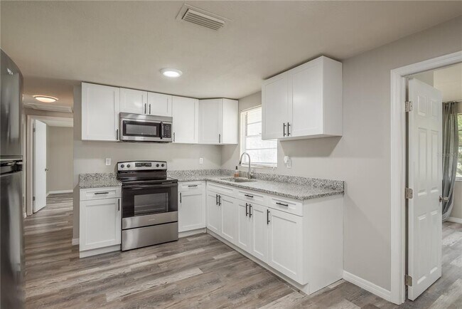 Building Photo - 5646 Festivo Dr