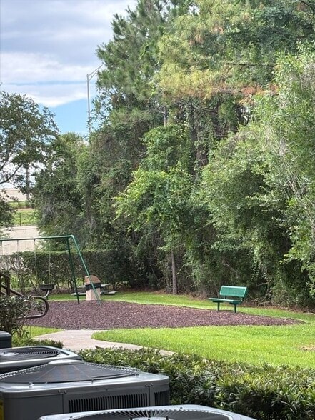 Building Photo - 738 Crest Pines Dr