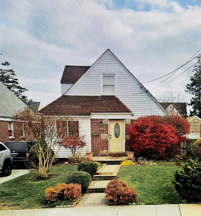 Primary Photo - 212 Brown Ave