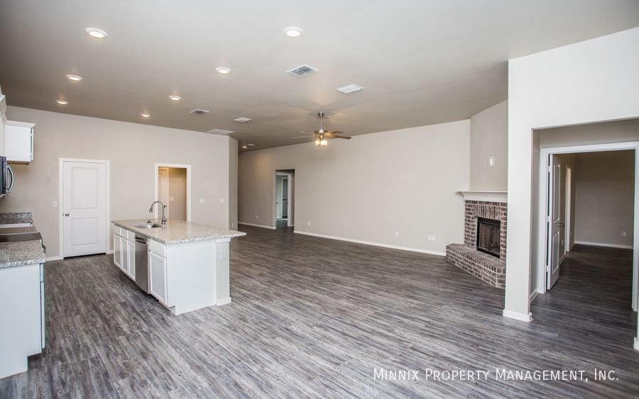 Building Photo - 2010 Kirksey Ave