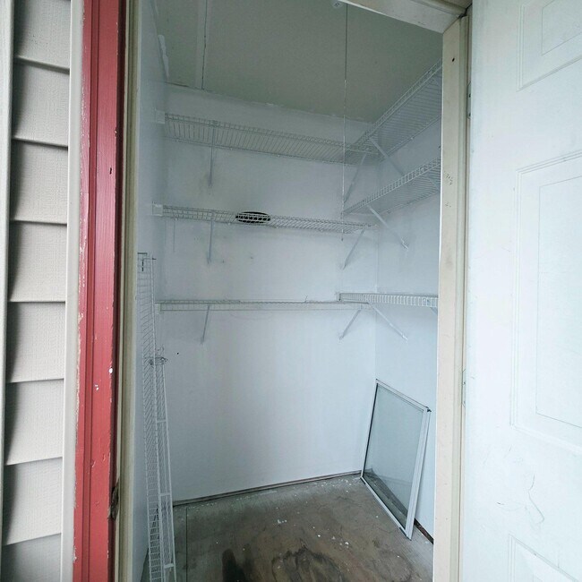 Building Photo - 208 Ashley Run