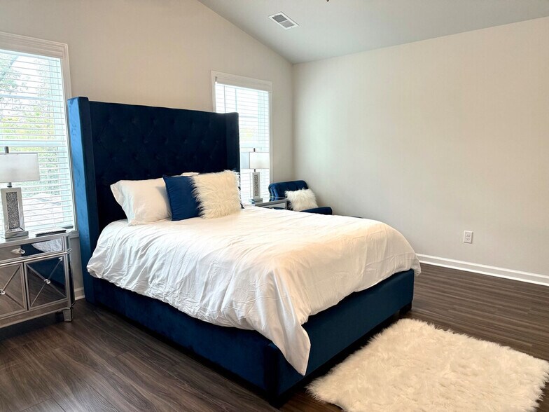 Building Photo - 2794 Prince Charles Ct