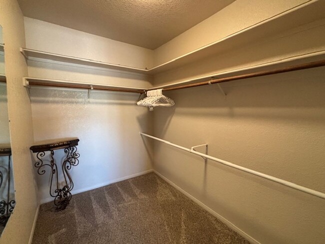 Building Photo - 2 Bedroom - 2 Bath Condo