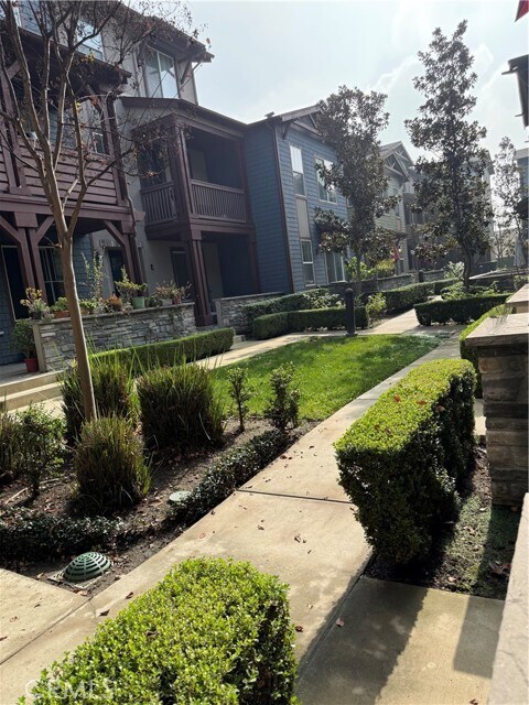 Building Photo - 717 S Azusa Ave