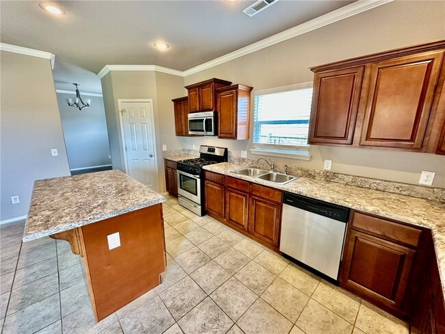 Building Photo - 433 North Drewrys Bluff Drive