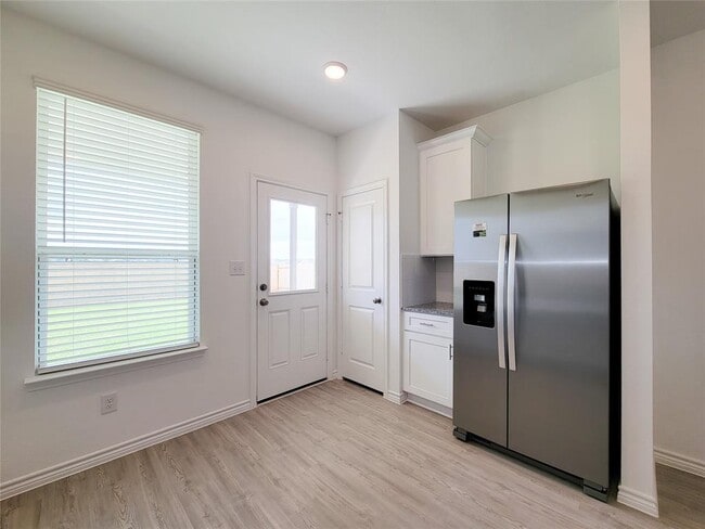 Building Photo - 166 Longhorn Run Dr