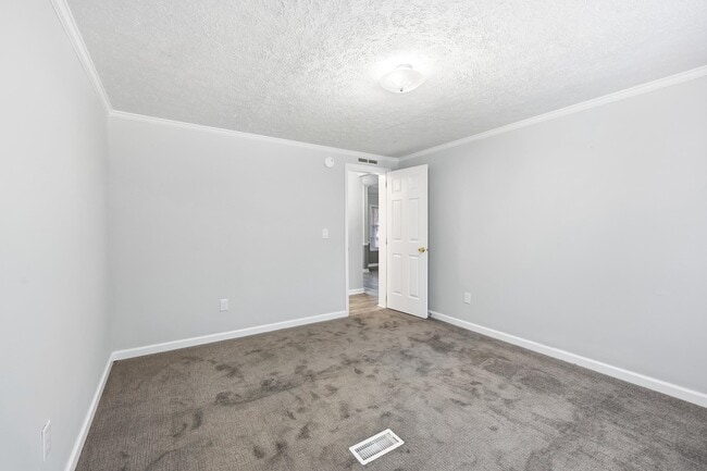 Building Photo - 3469 Cypress Dr