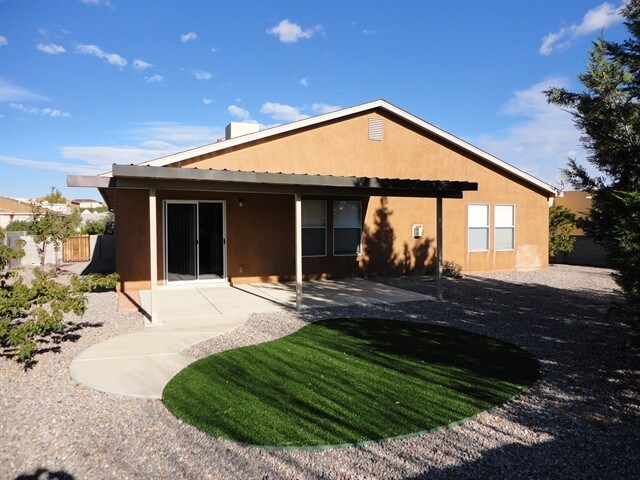 Building Photo - 5068 Westfield Dr NE