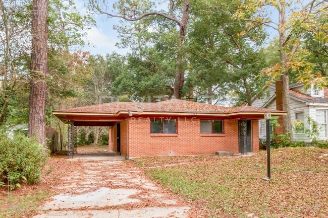 Building Photo - HALF-DEPOSIT SPECIAL! Updated 2 Bed/1 Bath Home in Mobile!