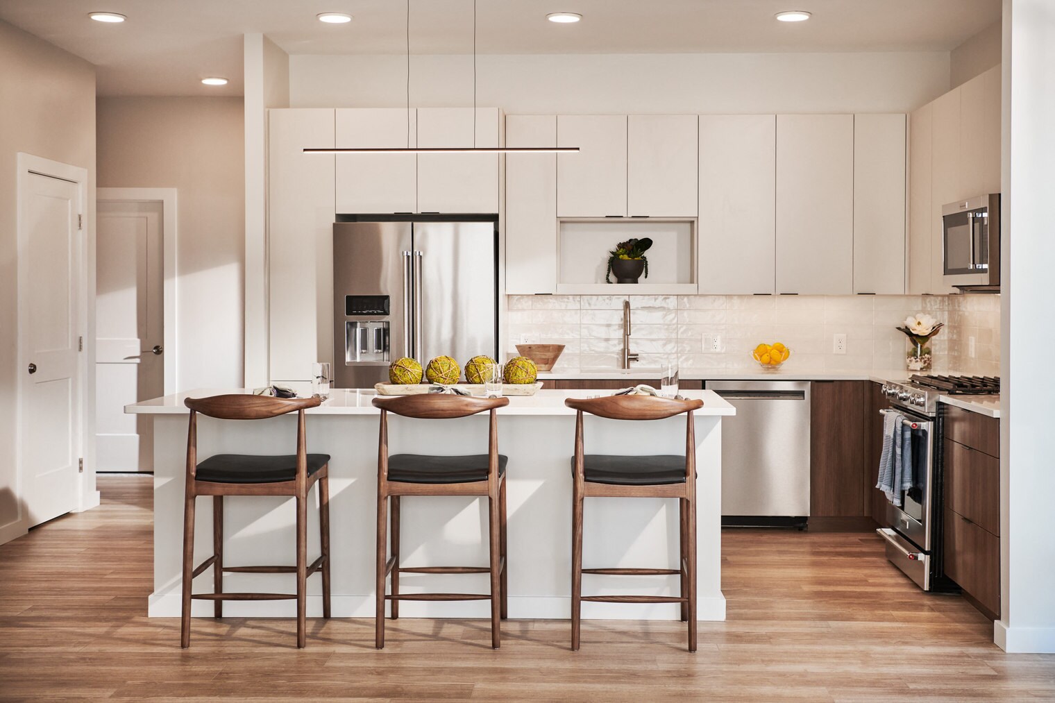 Building Photo - 20 Fourth Avenue-SI ID3610A