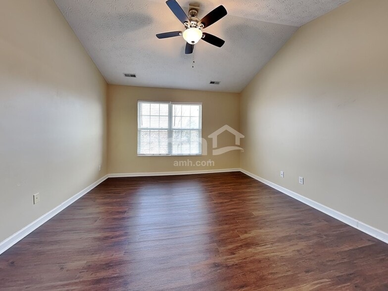 Building Photo - 6131 Pine Meadows Dr