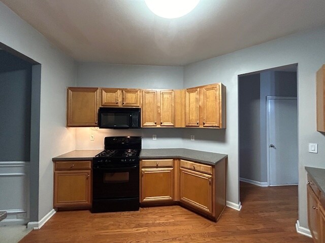 Building Photo - 1305 Red Cedar Trl