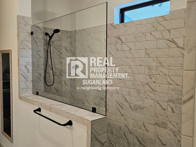 Building Photo - Move-In Ready Home in Sienna with Resort Amenities