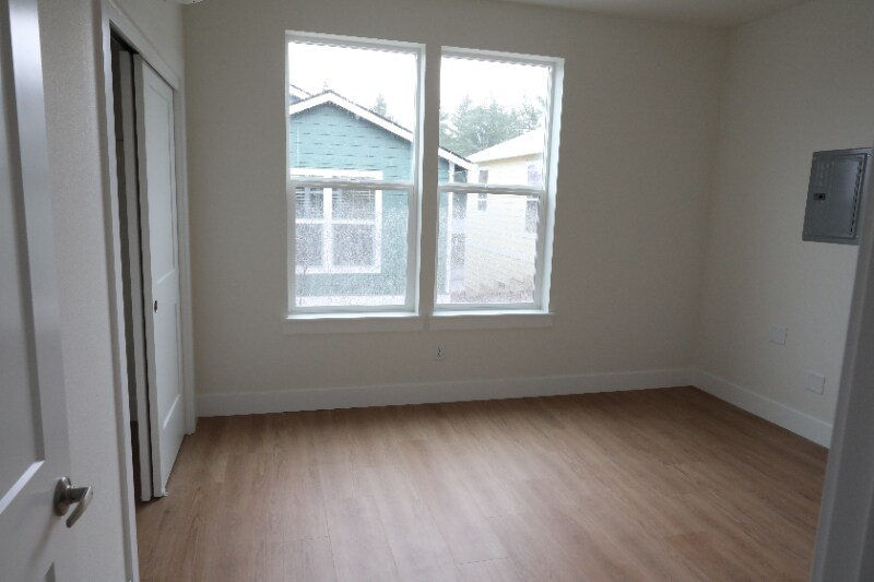Building Photo - 12927 SE Ridgecrest Rd