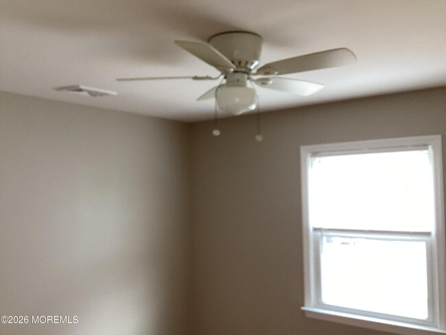 Building Photo - 116 Hancock Ave