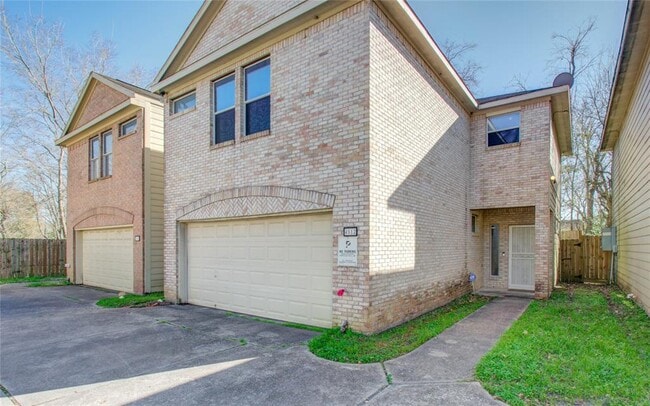 Building Photo - 4512 Balkin St