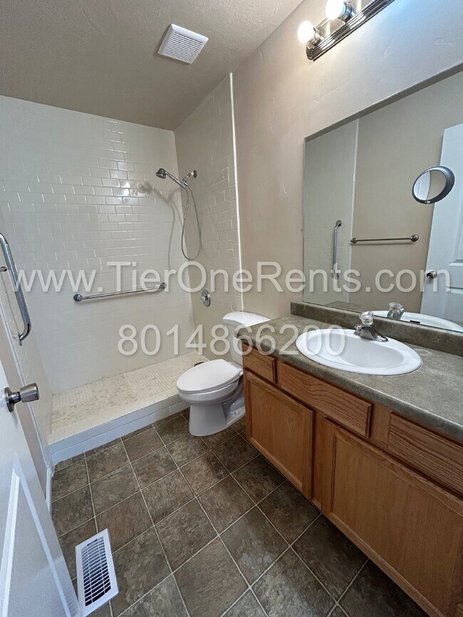 Building Photo - This property offers a NO DEPOSIT option a...