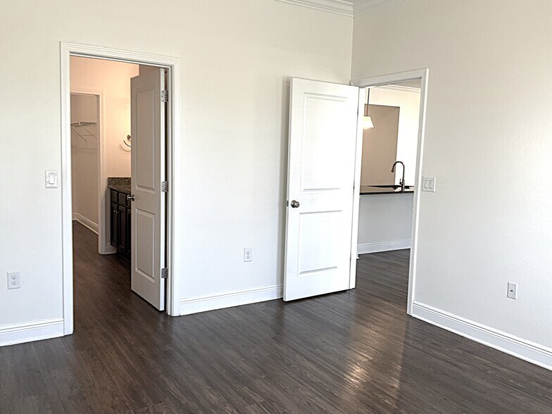 Building Photo - 7914 Stumble Journey Ln