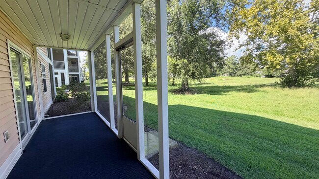 Building Photo - 619 Waterway Village Blvd