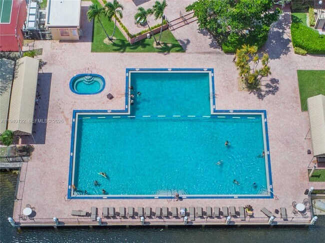 Building Photo - 200 Berkley Rd