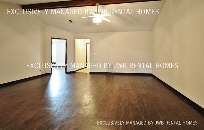 Building Photo - 2654B Carmel Ct