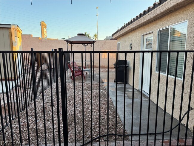 Building Photo - 2749 Canarsy Ct