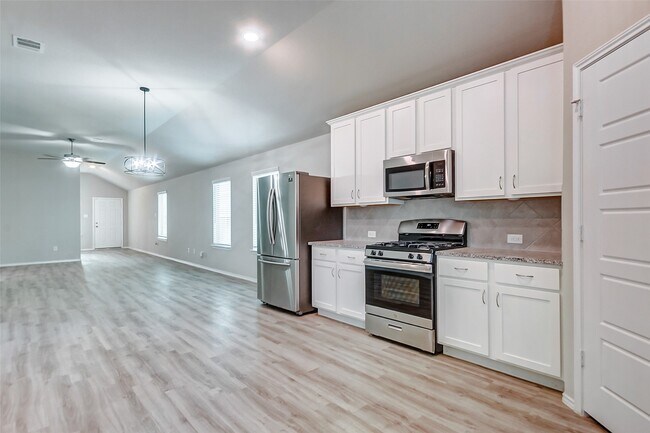 Building Photo - 6930 Scarlet Sagebrush St