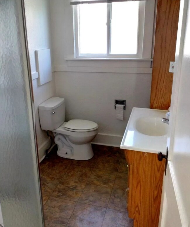 Building Photo - 4 Bedroom, 2 Bath Home in Greeley – Spacious & Comfortable