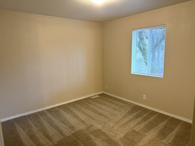 Building Photo - 3br/2ba house with finished basement, two car garage/shop and fully fenced yard  **CENTRAL AC**