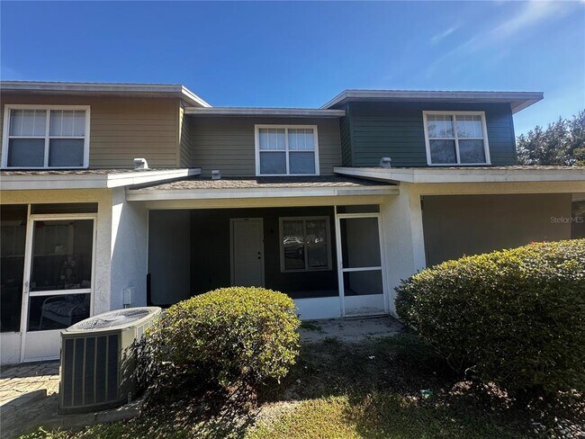 Building Photo - 2348 SW 42nd Dr