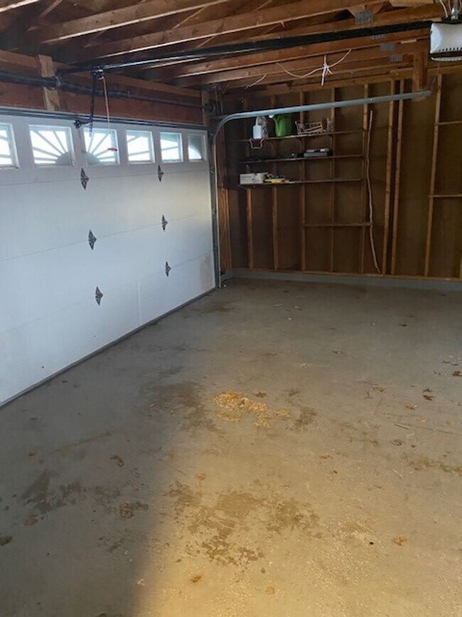 Building Photo - 4 Bedrooms, 2 Bathrooms Single Family Home in Pequot Lakes, MN w/2 car garage on the Whitefish Ch...