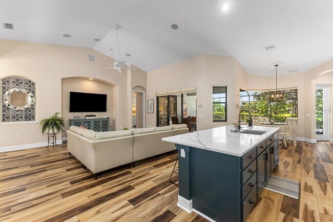 Building Photo - 14261 Sundial Pl