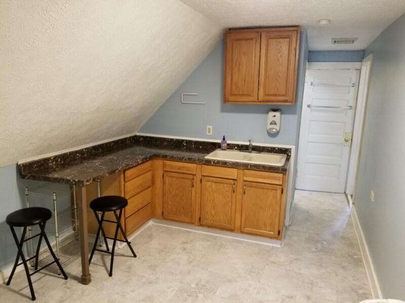 Building Photo - 26 S Adams St