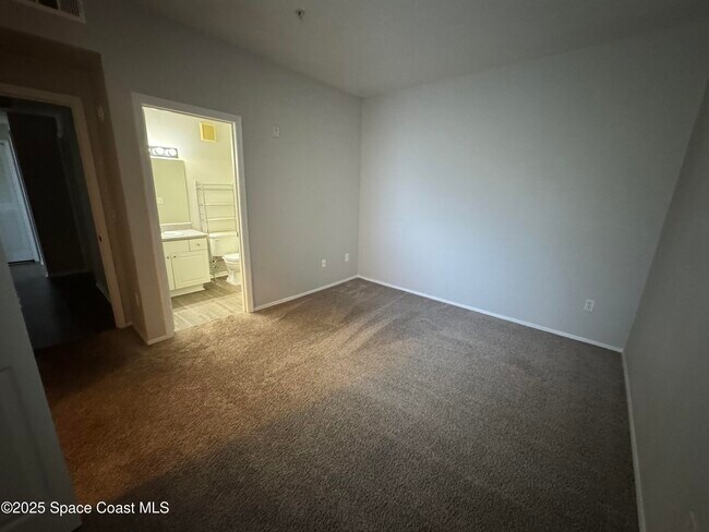 Building Photo - 5673 Star Rush Dr