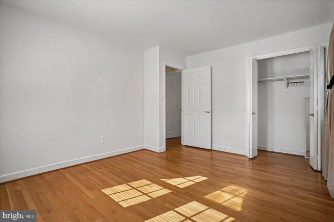 Building Photo - 1221 Forestville Dr