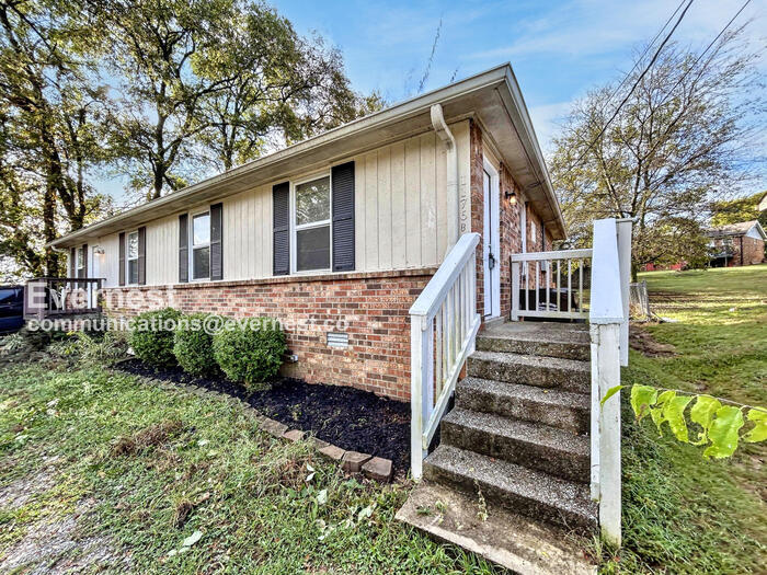 Building Photo - 1176 Sioux Terrace