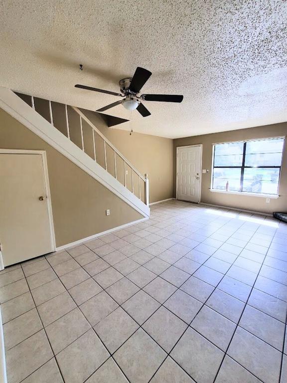 Building Photo - 719 N Beverly Ln