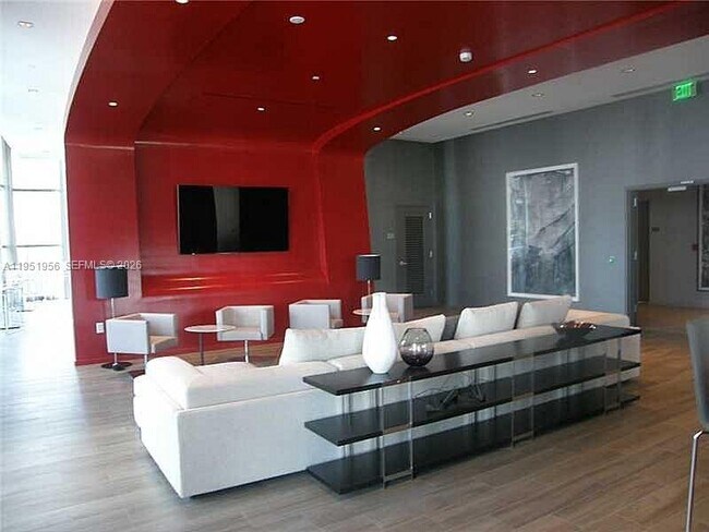 Building Photo - 1100 S Miami Ave