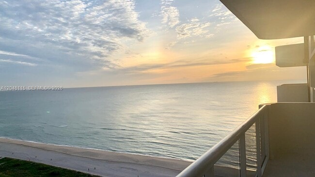 Building Photo - 5757 Collins Ave