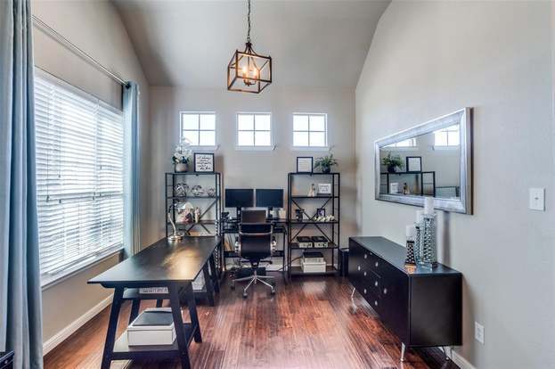 Building Photo - 3208 Thicket Dr